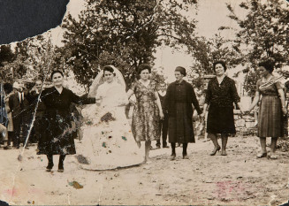 Scène de mariage dans la famille de Vassiliki Sarigiani en Grèce