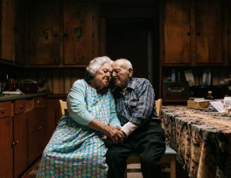 Denecia et Wenceslaus Billiot dans leur maison, Isle de Jean Charles 2017