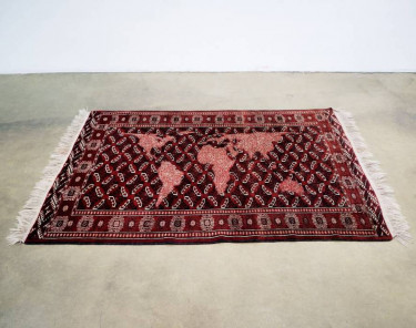 Mona Hatoum, Bukhara (red and white), 2008. 