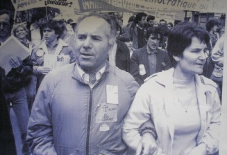 jose_baptista_et_sa_femme_pendant_une_manifestation_annees_80.jpg