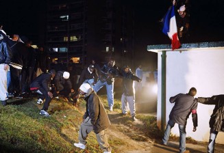 Mohamed Bourouissa, La République, 2006, série Périphéries. Musée national de l'histoire de l'immigration