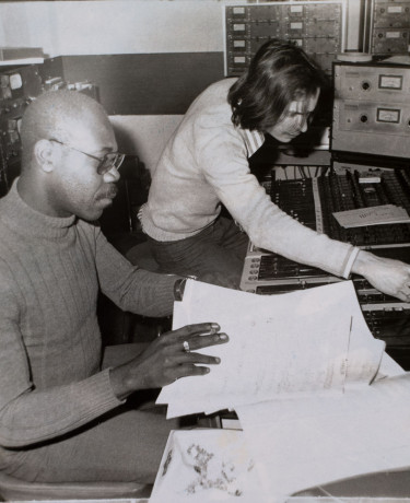 manu-dibango-en-studio-c-collection-manu-dibango.jpg